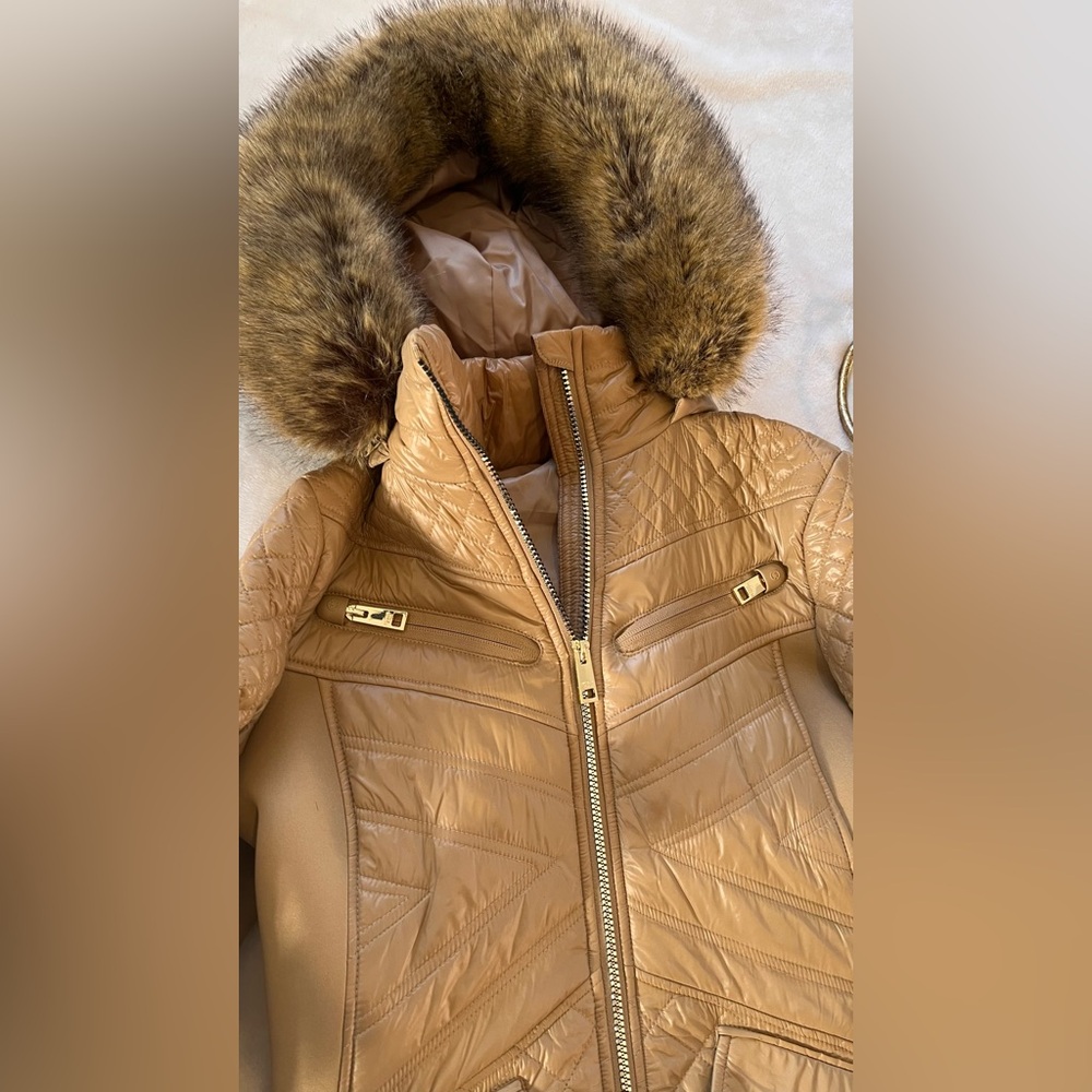 NWOT Michael Kors winter jacket with fur hood - Picture 4 of 10